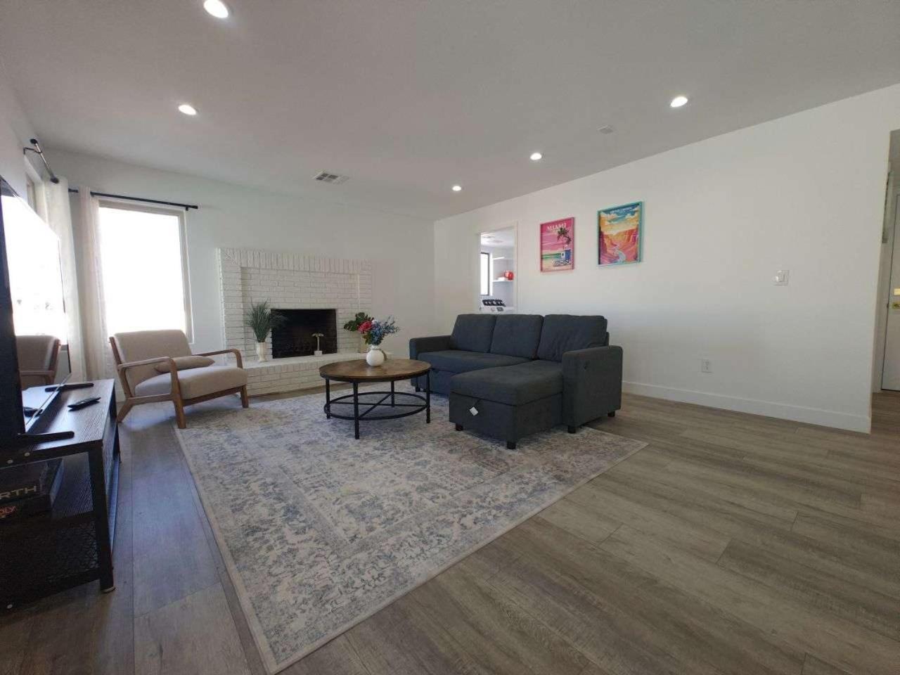 The Strip Is Just Around The Corner! Newly Renovated Luxury Modern Minimalist Villa With Large Pool! Las Vegas Dış mekan fotoğraf