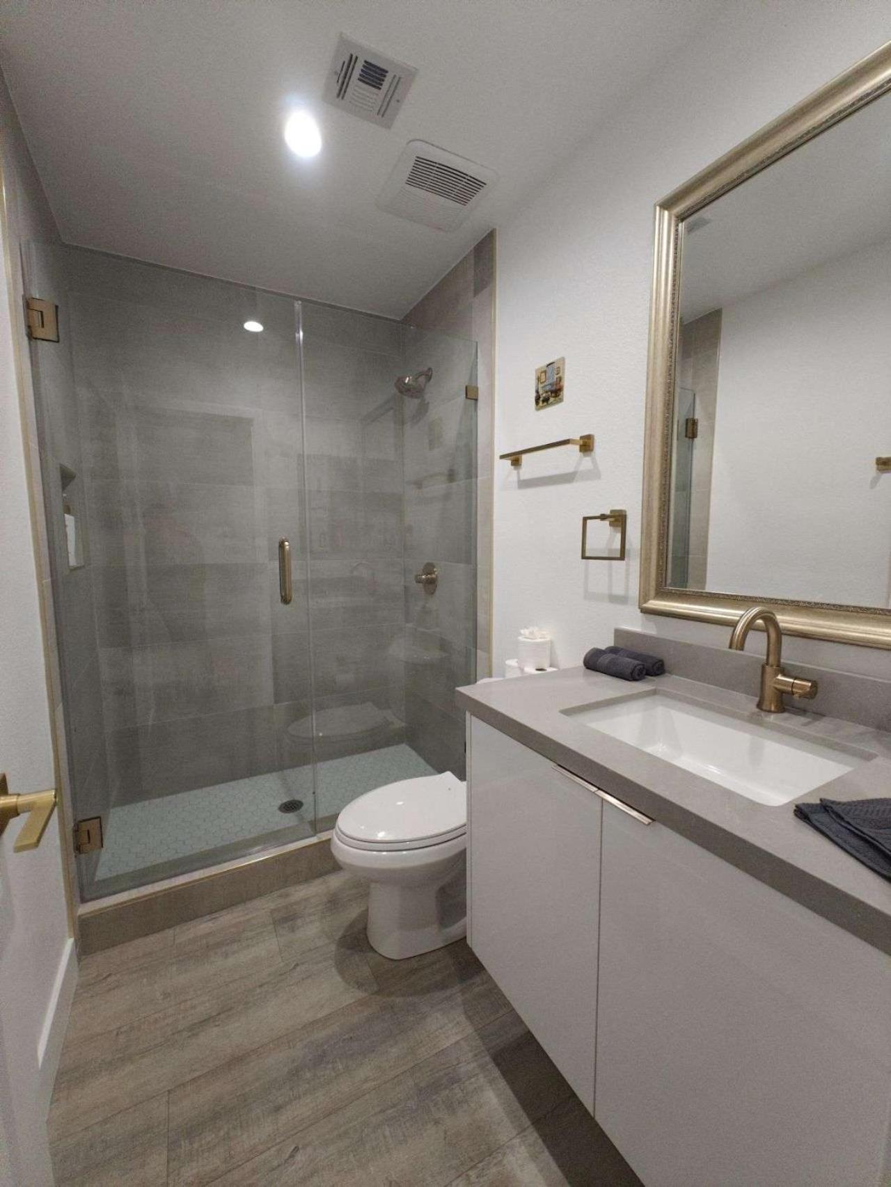 The Strip Is Just Around The Corner! Newly Renovated Luxury Modern Minimalist Villa With Large Pool! Las Vegas Dış mekan fotoğraf