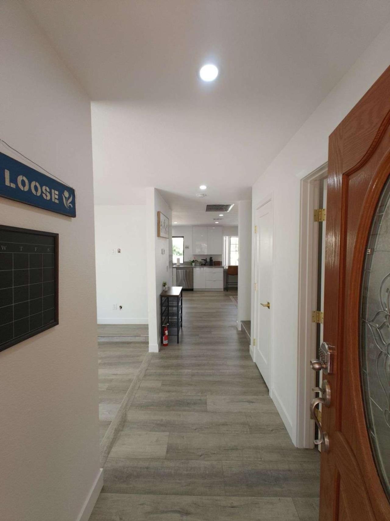 The Strip Is Just Around The Corner! Newly Renovated Luxury Modern Minimalist Villa With Large Pool! Las Vegas Dış mekan fotoğraf